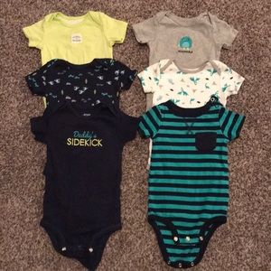 6 short sleeve onesies